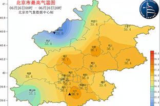 布朗不是要报复吗？塔图姆赛后庆祝时继续拍布朗的胸